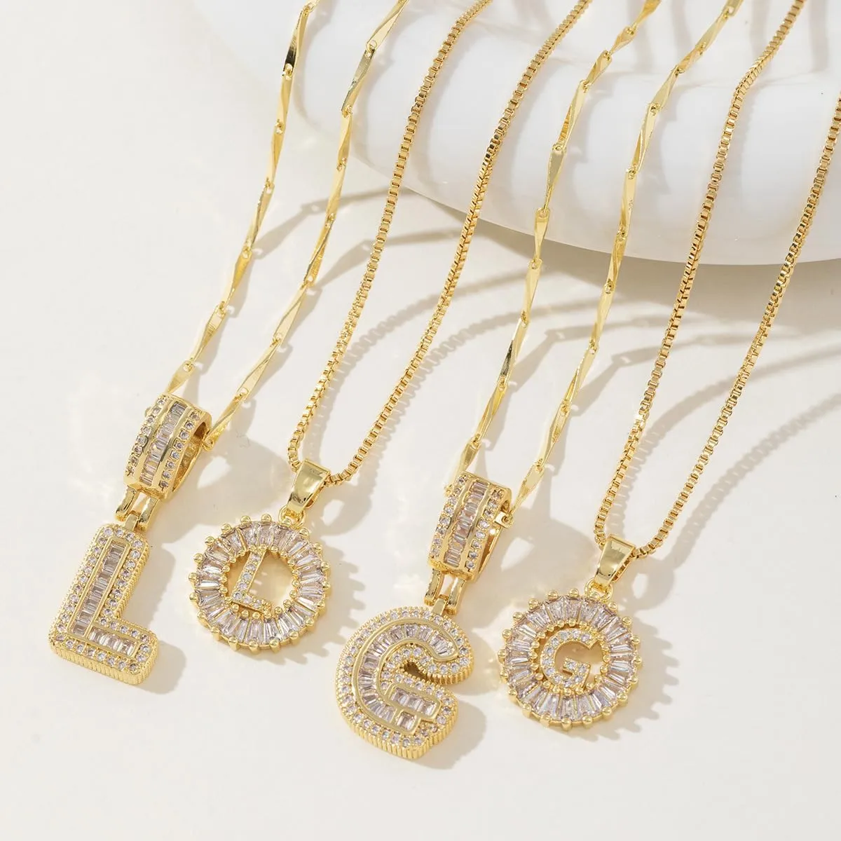 2 Pack Initial Letter Pendant Necklaces for Women, 14k Gold Plated Bling Dainty Necklaces Trendy Chunky Necklace, A-Z Round Circle Pendant Zirconia Letters Crystal Jewelry Gifts