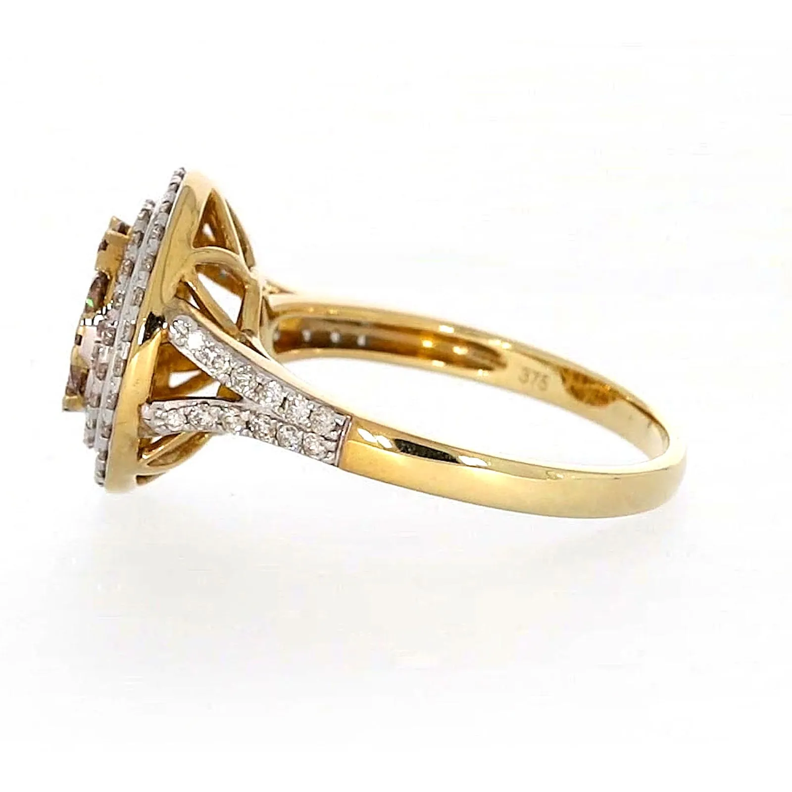 9ct Yellow Gold Round Brilliant Cut with 1 CARAT tw of Diamonds Ring