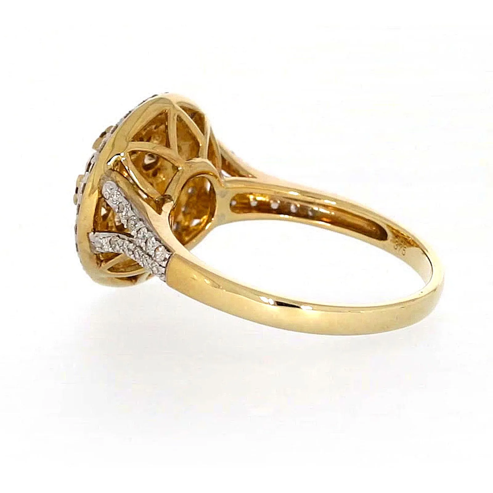 9ct Yellow Gold Round Brilliant Cut with 1 CARAT tw of Diamonds Ring