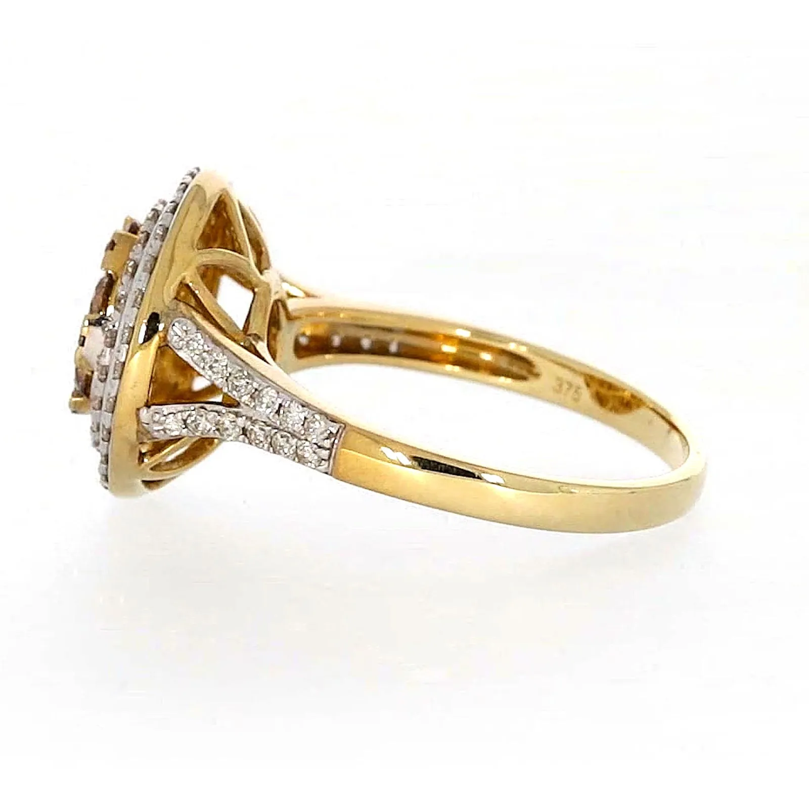 9ct Yellow Gold Round Brilliant Cut with 1 CARAT tw of Diamonds Ring