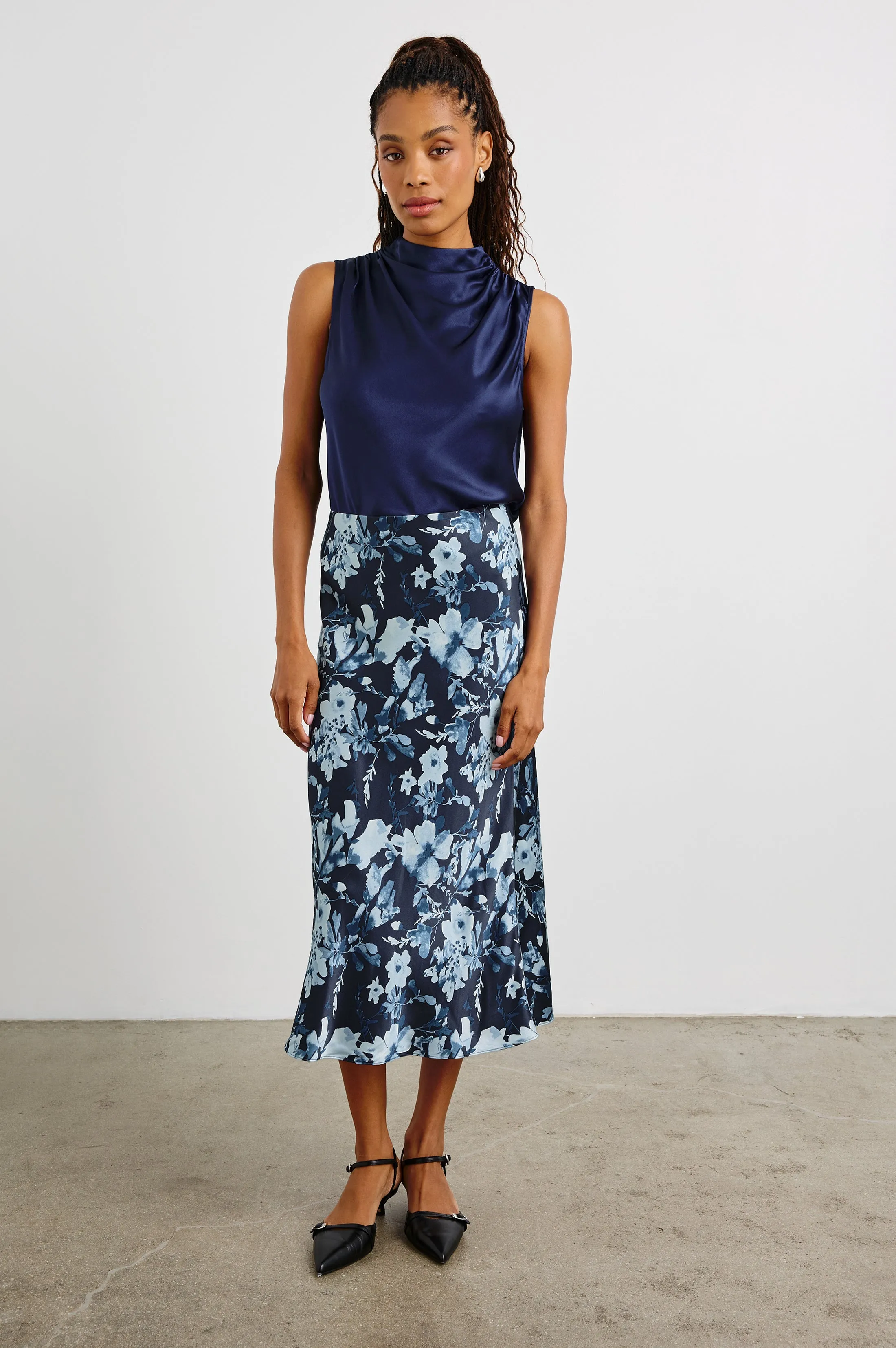ANYA SKIRT - INDIGO BLOSSOMS