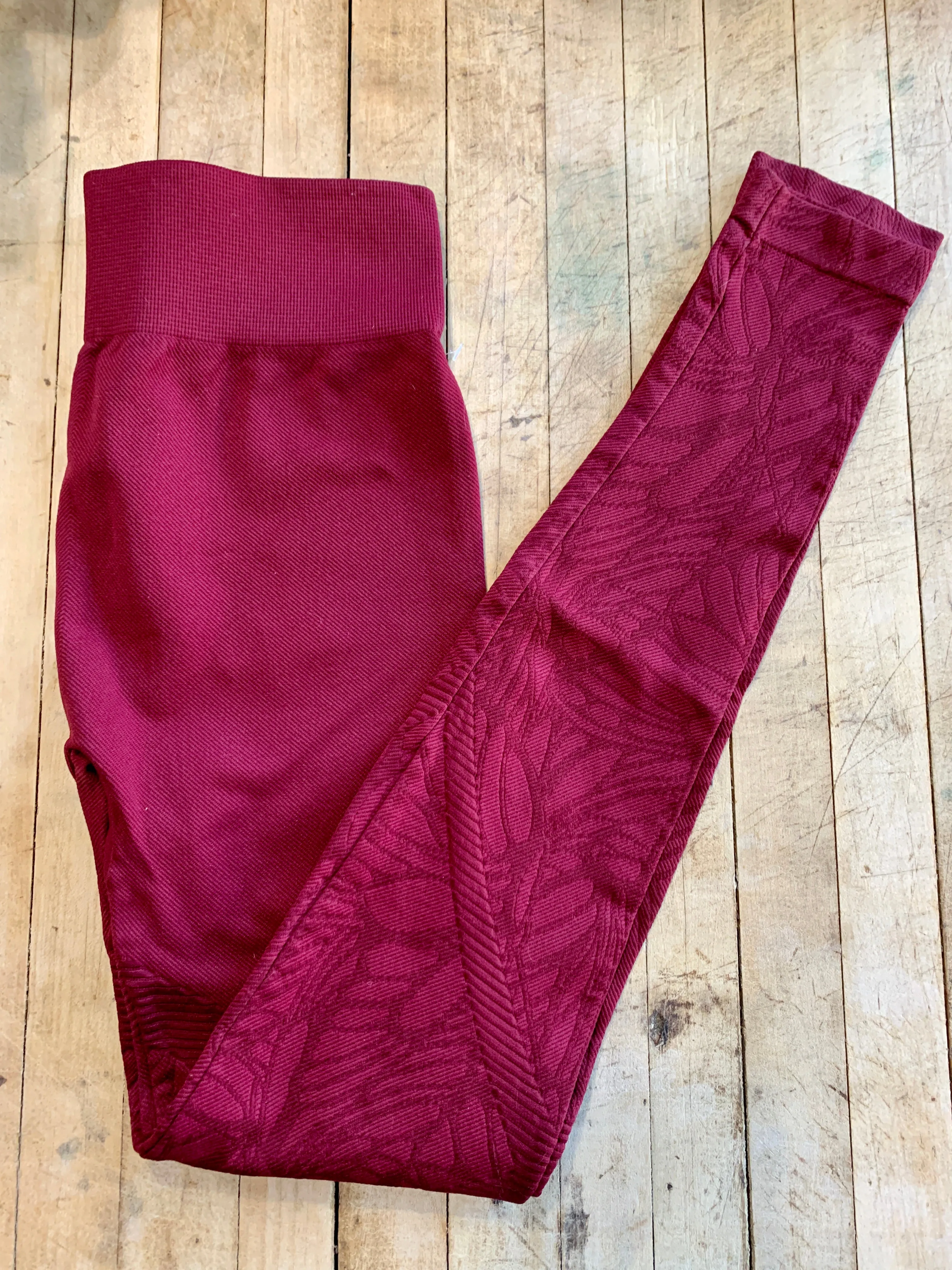 Butterfly Leggings in Burgundy