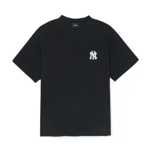 Classic Monogram Big Lux Oversized-Fit T-Shirt New York Yankees