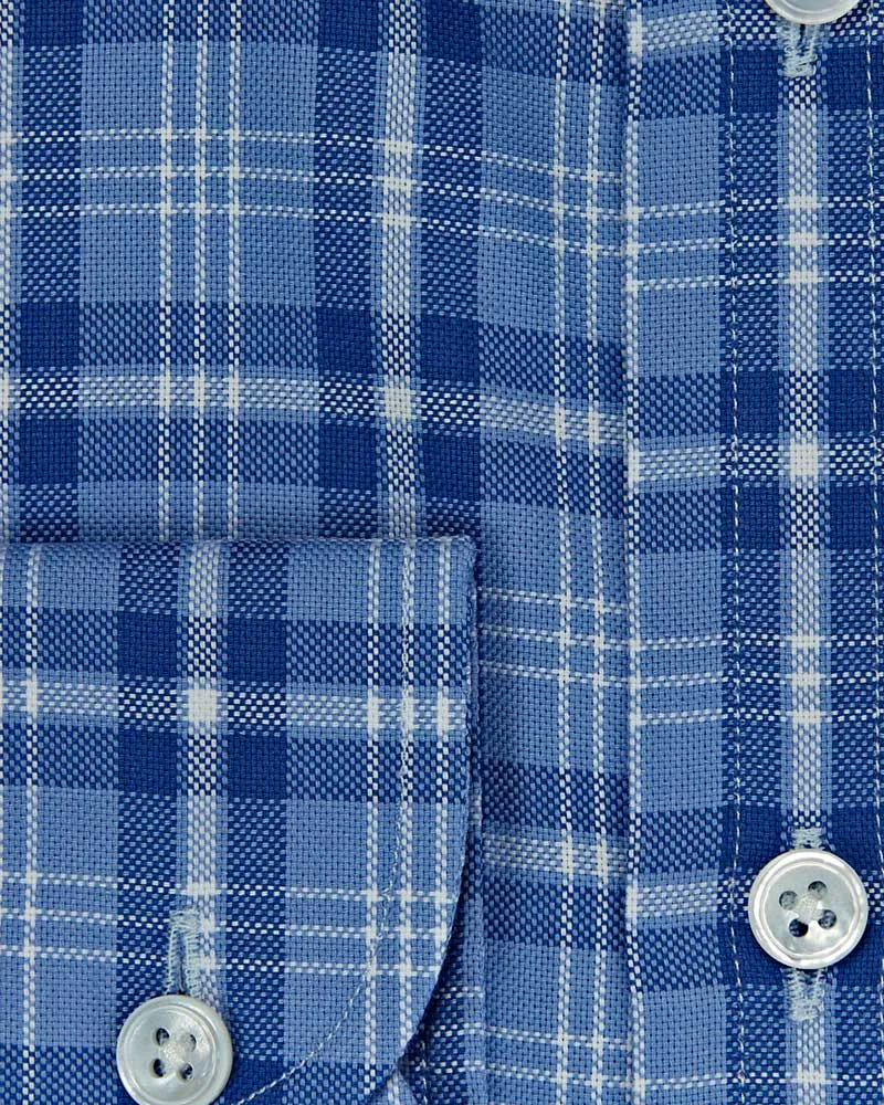 Contemporary Fit Blue & White Check Oxford Cotton Shirt with Cut-away Collar & Two Button Cuff
