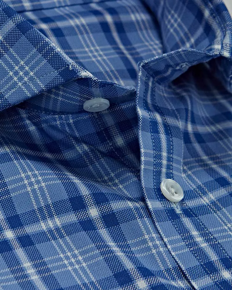 Contemporary Fit Blue & White Check Oxford Cotton Shirt with Cut-away Collar & Two Button Cuff