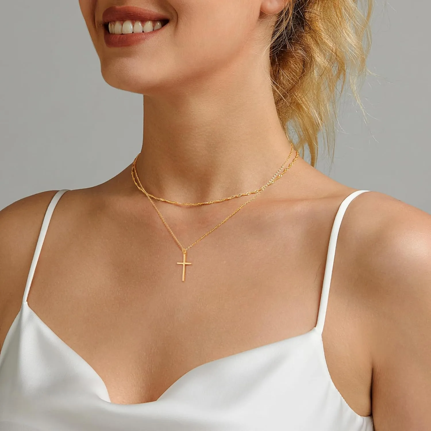 Cross Necklace for Women Gold/Silver Plated Layered Dainty Cross Chain Trendy Choker Satellite Charm Small Crucifix Pendant Gold/Silver Necklace Stackable Hypoallergenic Delicate Gift for Women