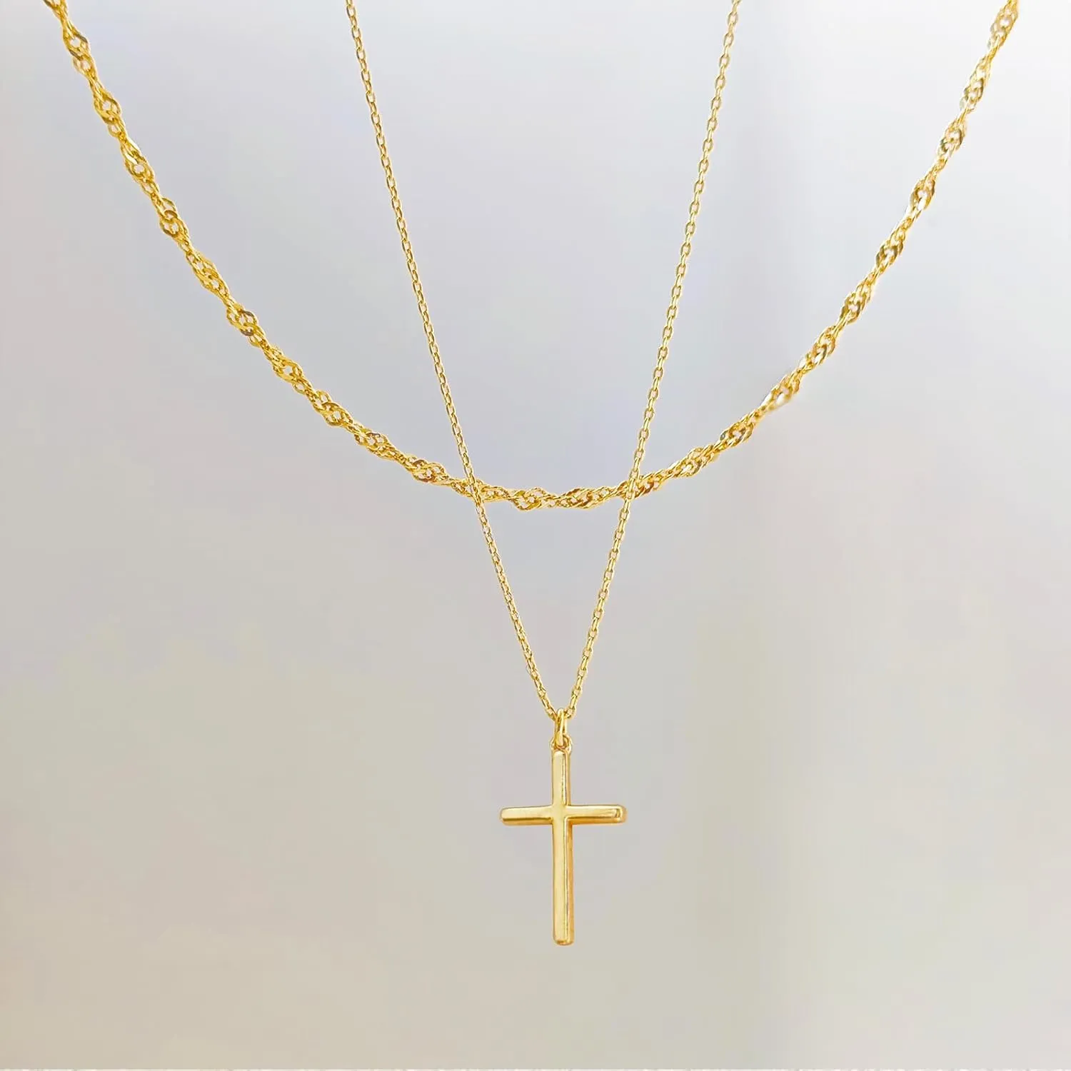 Cross Necklace for Women Gold/Silver Plated Layered Dainty Cross Chain Trendy Choker Satellite Charm Small Crucifix Pendant Gold/Silver Necklace Stackable Hypoallergenic Delicate Gift for Women