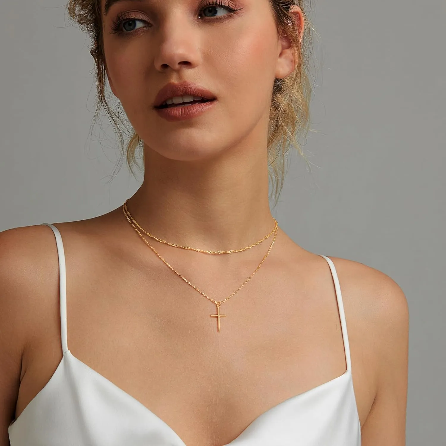 Cross Necklace for Women Gold/Silver Plated Layered Dainty Cross Chain Trendy Choker Satellite Charm Small Crucifix Pendant Gold/Silver Necklace Stackable Hypoallergenic Delicate Gift for Women