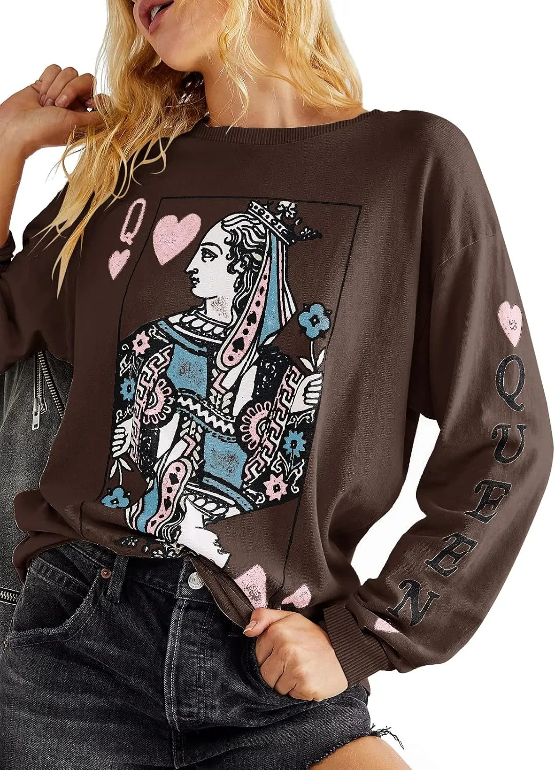 Fazortev Womens Crewneck Graphic Sweatshirts Queen Of Hearts Long Sleeve Shirts Cute Loose Fit Casual Pullover Tops