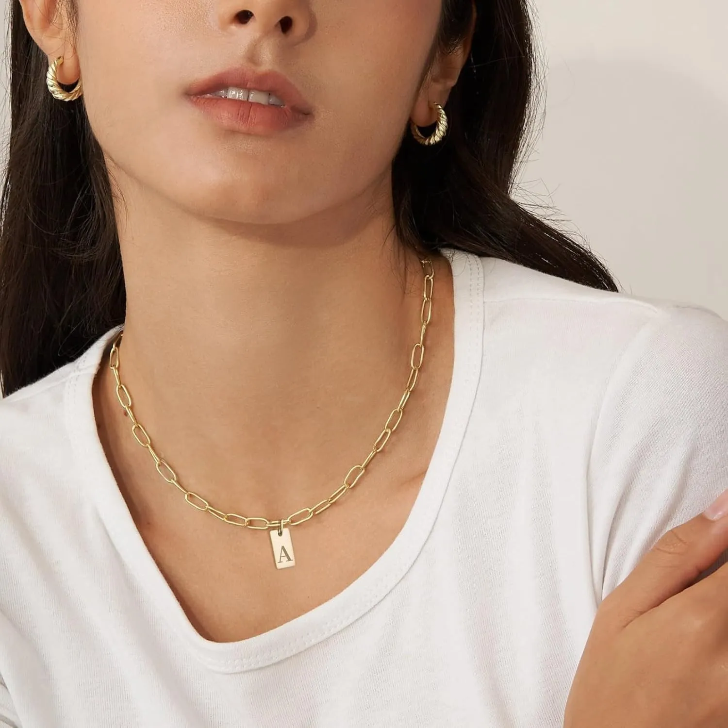 Initial Necklaces for Women, Dainty Gold Letter Necklace 14K Gold Plated Paperclip Chain Necklace Initial Pendant Cute Gold Name Necklace Simple Gold Choker Necklaces Trendy Gold Jewelry