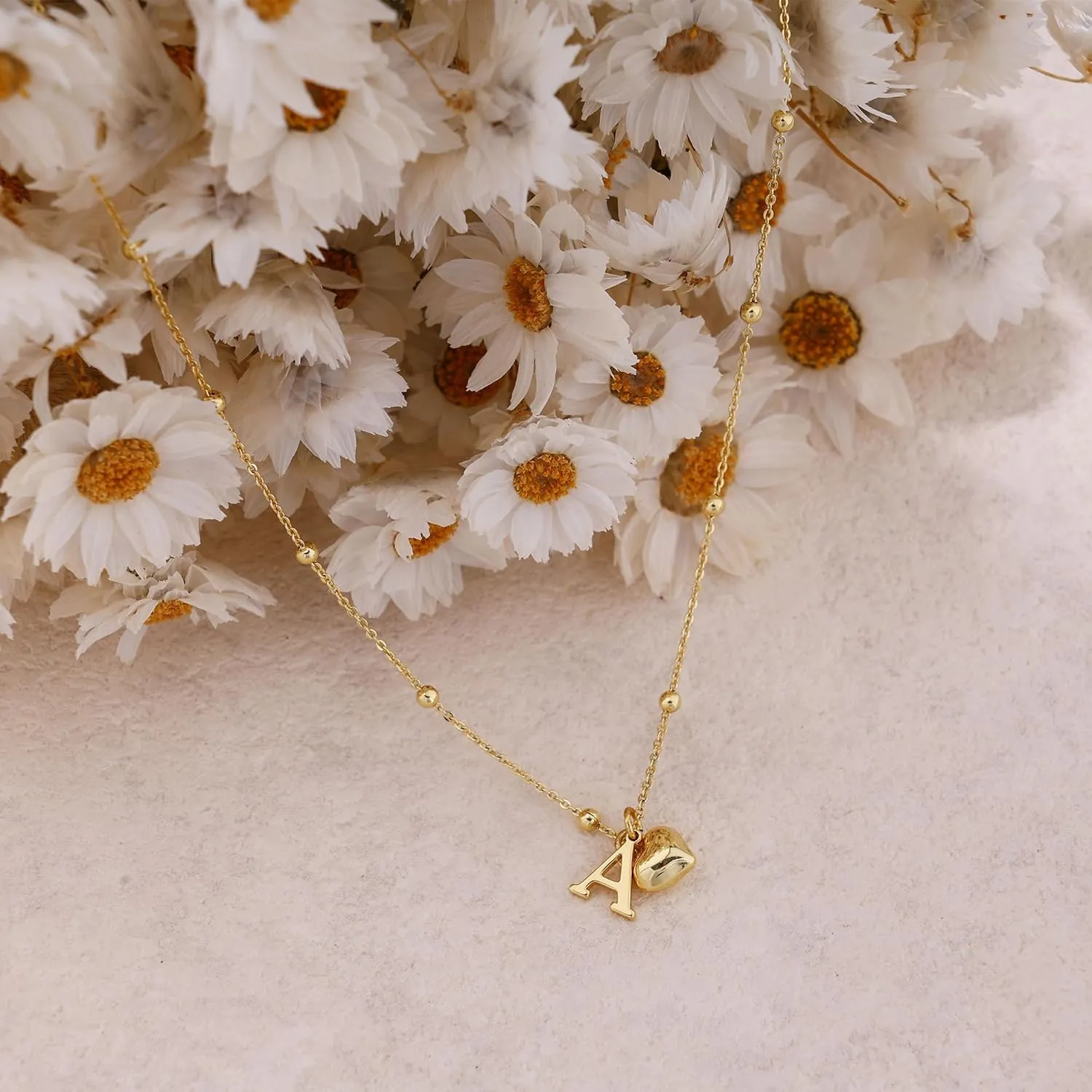 Initial Necklaces for Women,Dainty Letter Necklace 14K Gold Plated Heart Initial Pendant Necklace Simple Gold Choker Necklaces for Women Trendy Cute Heart Name Necklace Gold Jewelry for Women