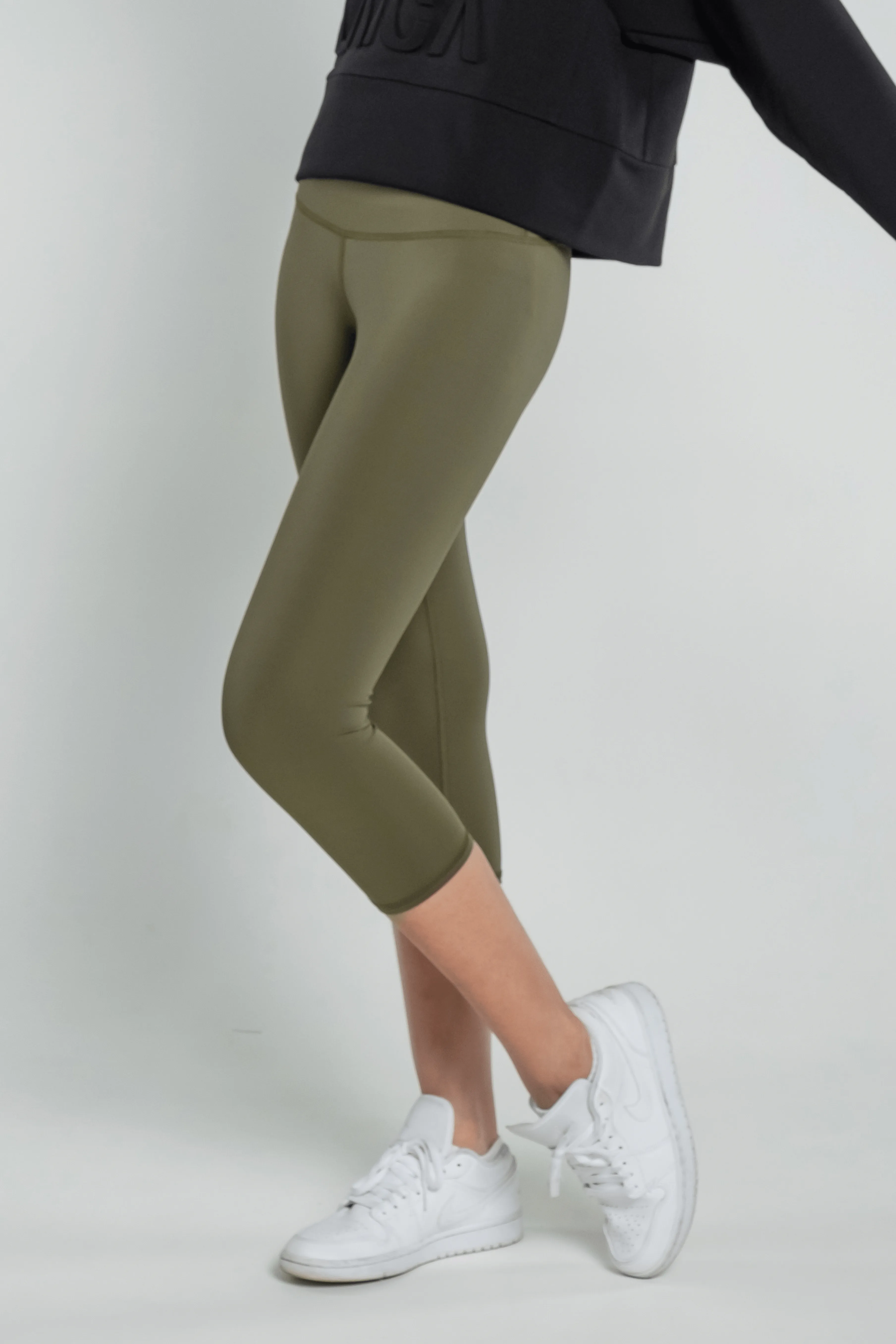 LAICA LUX Capri Leggings - Olive