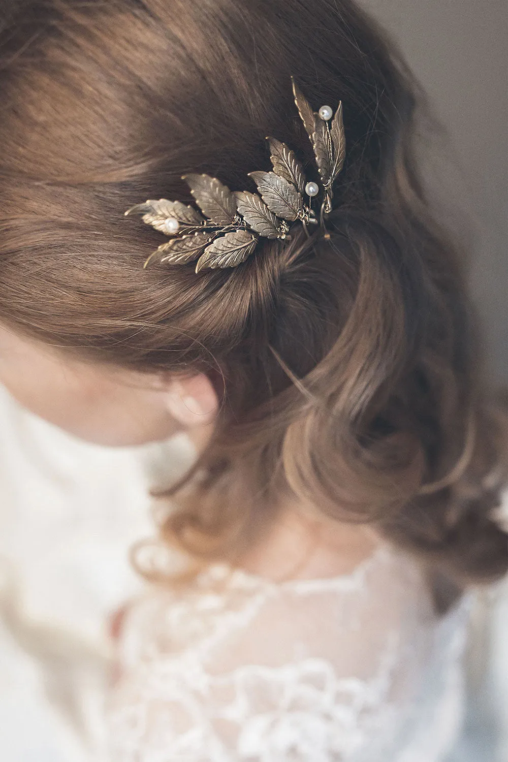 Leaf hair pins for brides and bridesmaids - LAVINIA