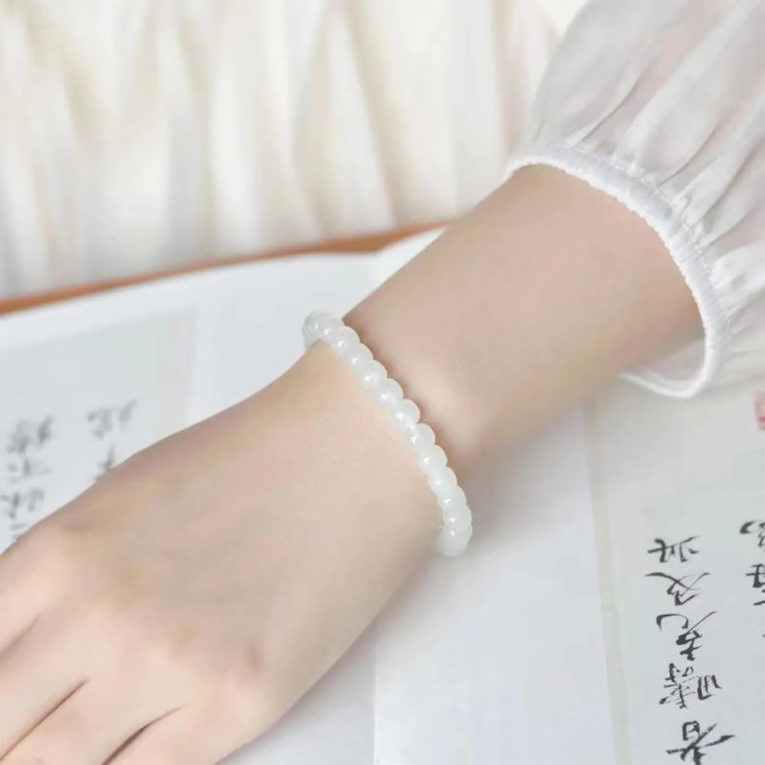 Long tiantian Moonstone Bracelet Glow in the Dark Bracelets Moonstone Jewelry for Women Crystal Bracelet Glow in the Dark Jewelry for Women Trendy Gifts for Christmas