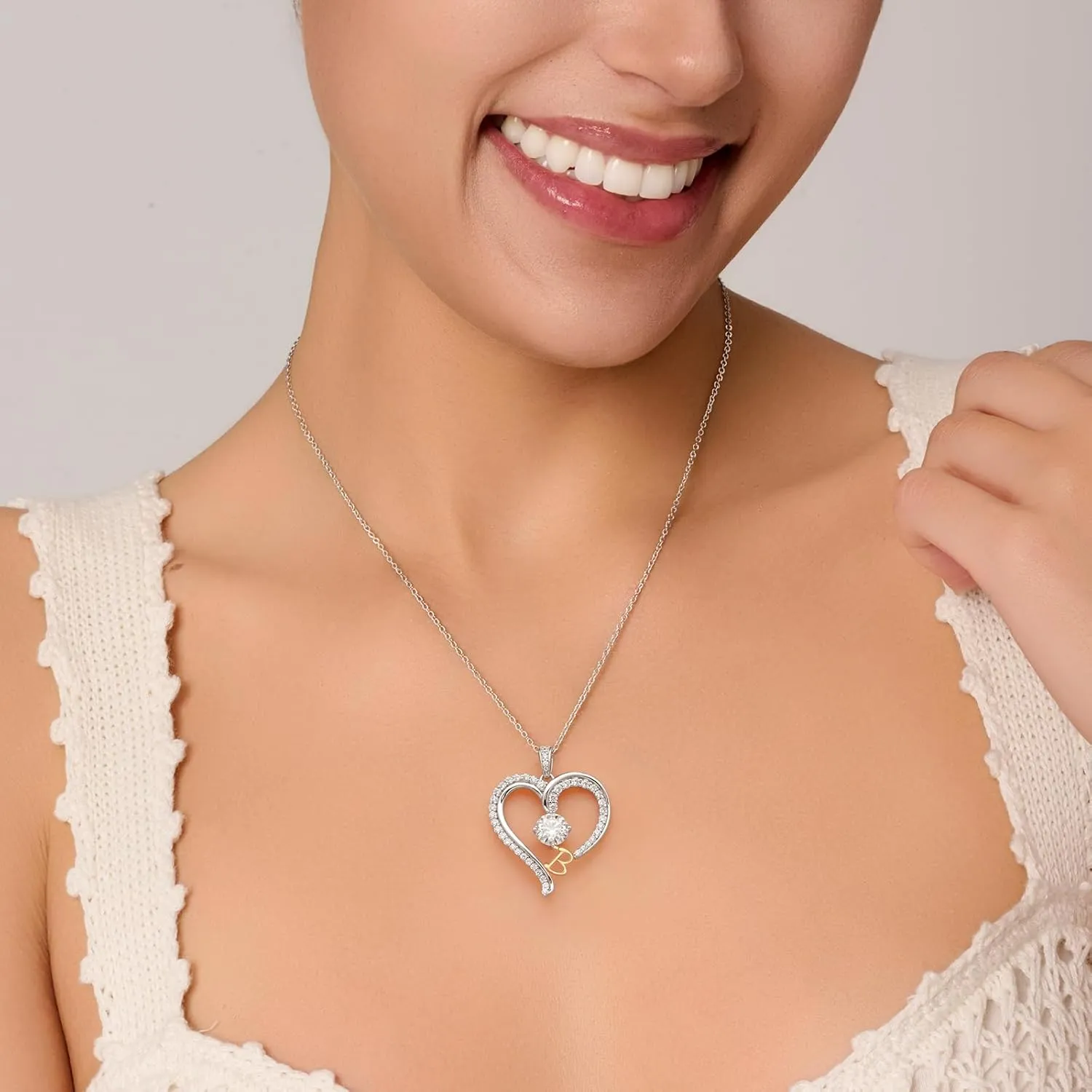 LOUISA SECRET Gorgeous Love Heart Initial Necklaces for Women, 925 Sterling Silver Fine Jewelry, Pendant Heart Necklaces Birthday Anniversary Christmas Gift for Women Wife Mom Girlfriend Lady