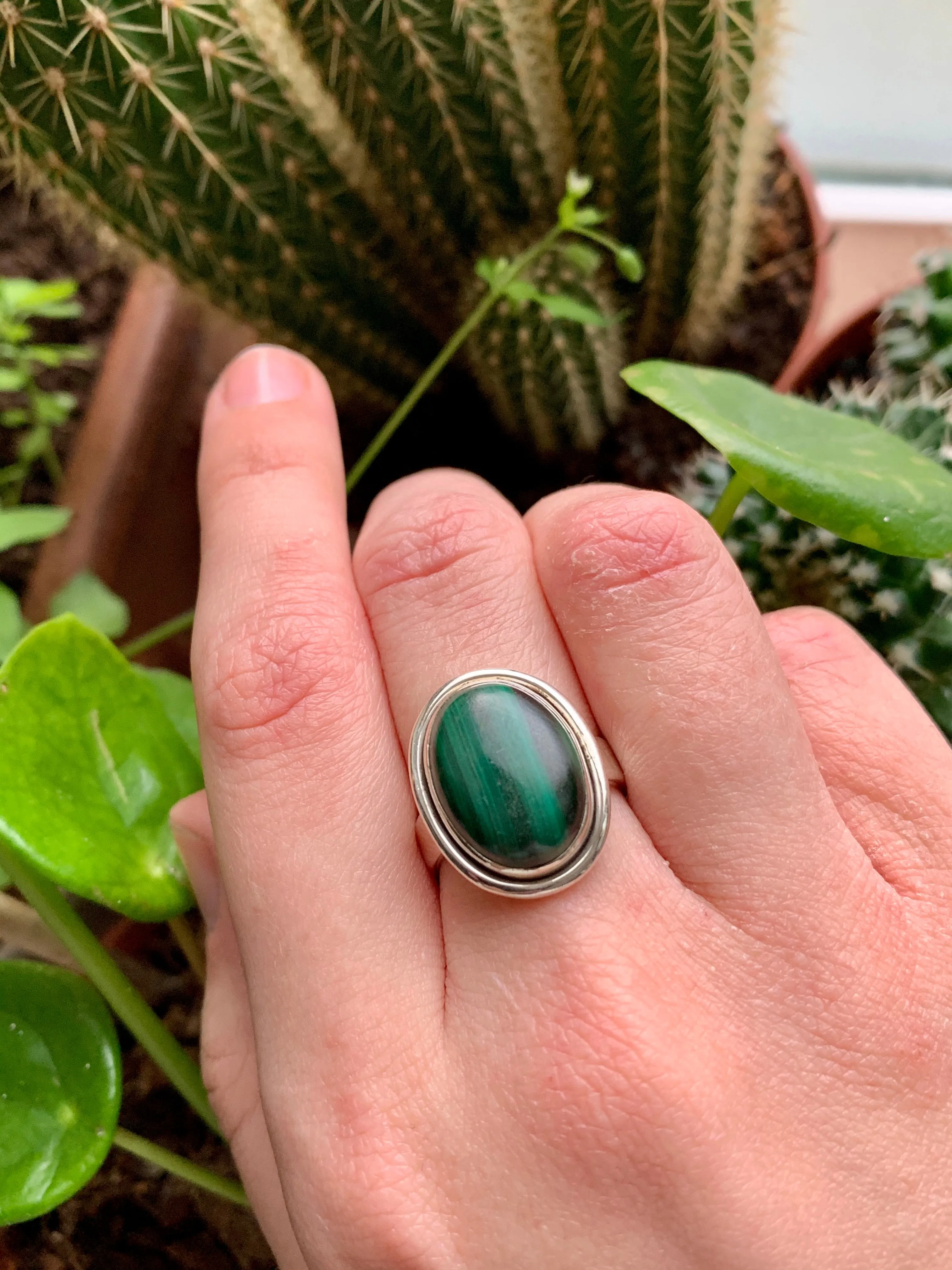 Malachite Large Calix Ring (US 6 & 6.5)