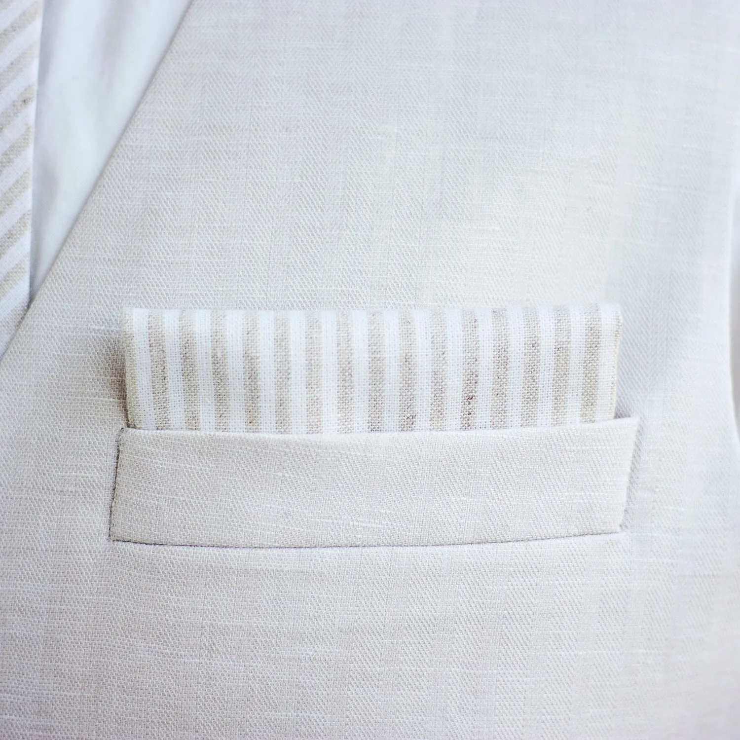 Men's Necktie / Natural Linen Stripe