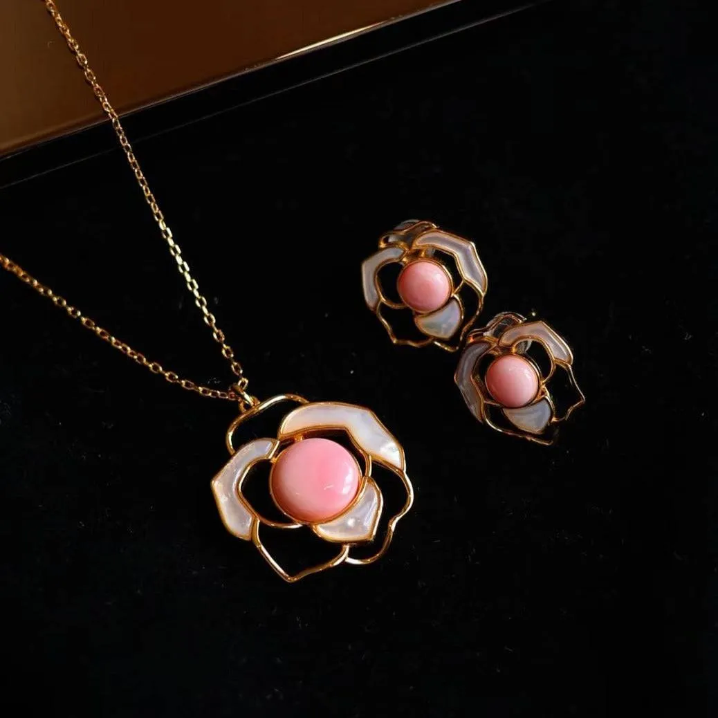Rose Pink Queen Conch Pearl Earrings