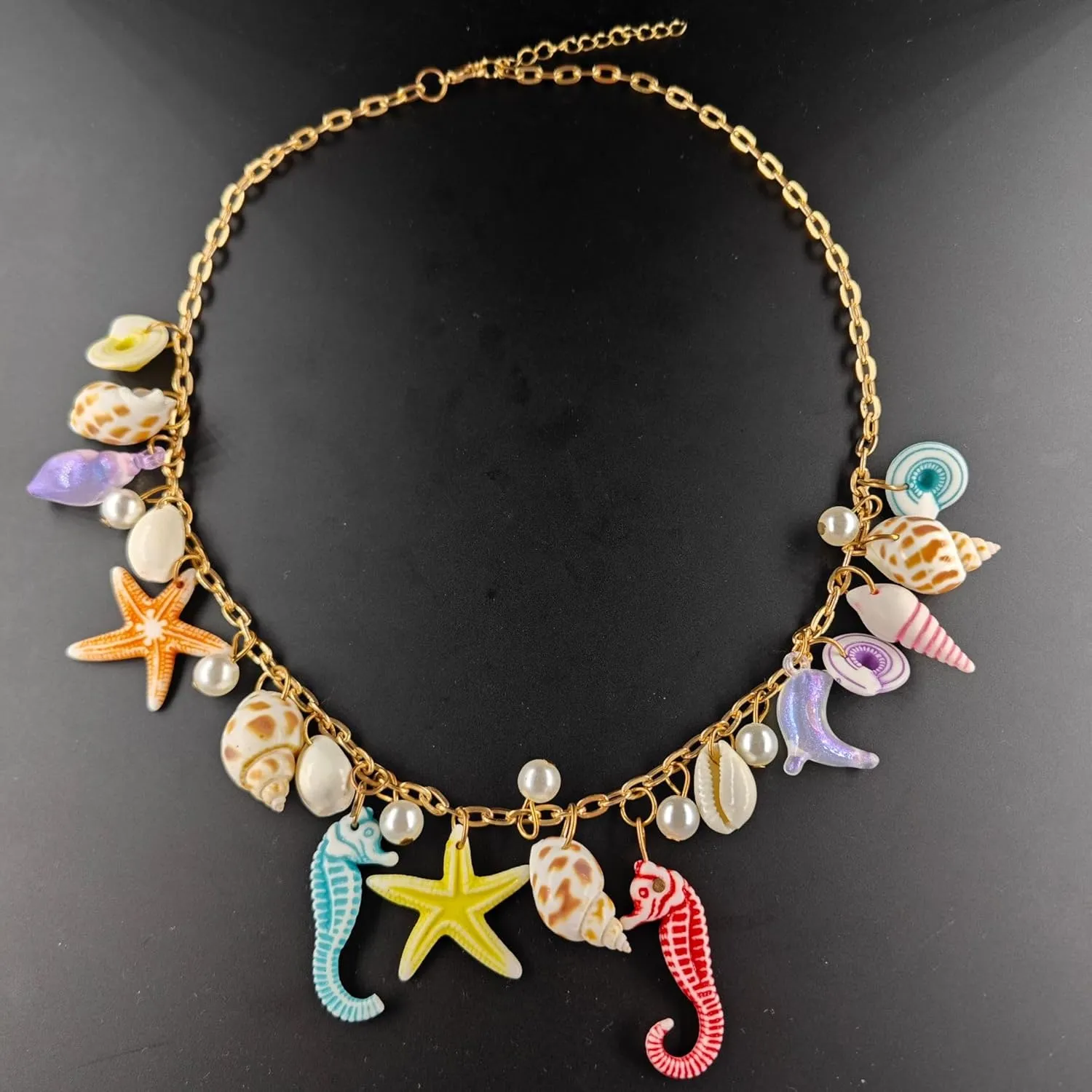 Shell Charm Necklaces for Women Gold Chunky Seashell Starfish Necklace Bohemian Boho Summer Vacation Beach Charm Necklaces Beach Shell Jewelry