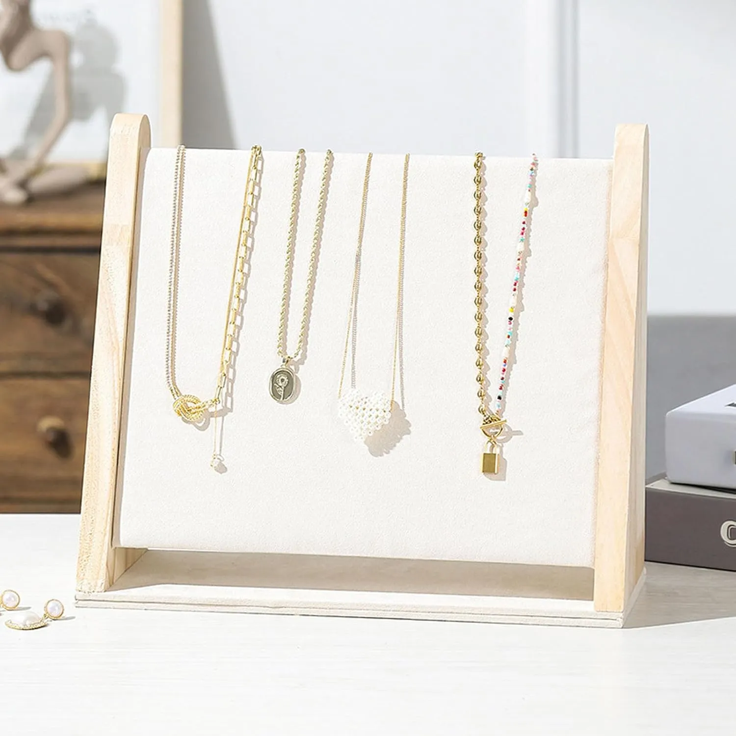 TANG SONG Single-layer Wood Flannelette Soft Mat Multiple Necklace Display Stand Necklace Chains Organizer Holder for Home (Beige)