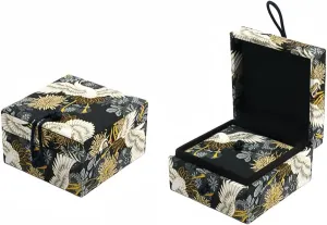 Vintage brocade tray buckle Chinese jewelry box Bracelet box Pendant necklace Gift box High-end packaging box (Crane, Bracele box)