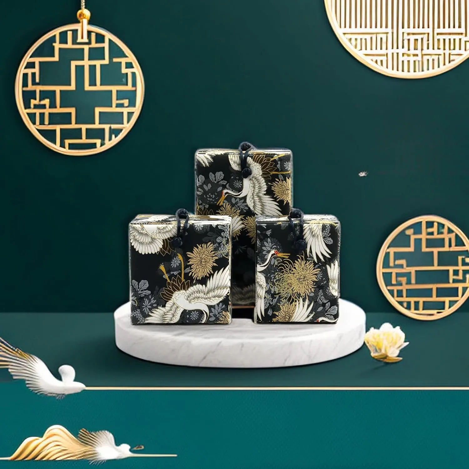 Vintage brocade tray buckle Chinese jewelry box Bracelet box Pendant necklace Gift box High-end packaging box (Crane, Bracele box)