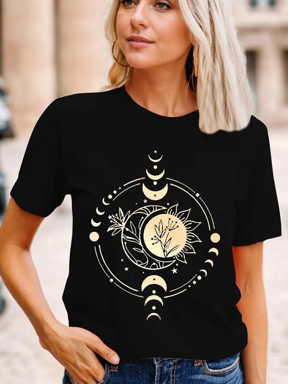 Women Mystical Moon and Sun Flower Shirt Vintage Wildflower T Shirts Boho Graphic Tees Short Sleeve Celestial Moon Tops