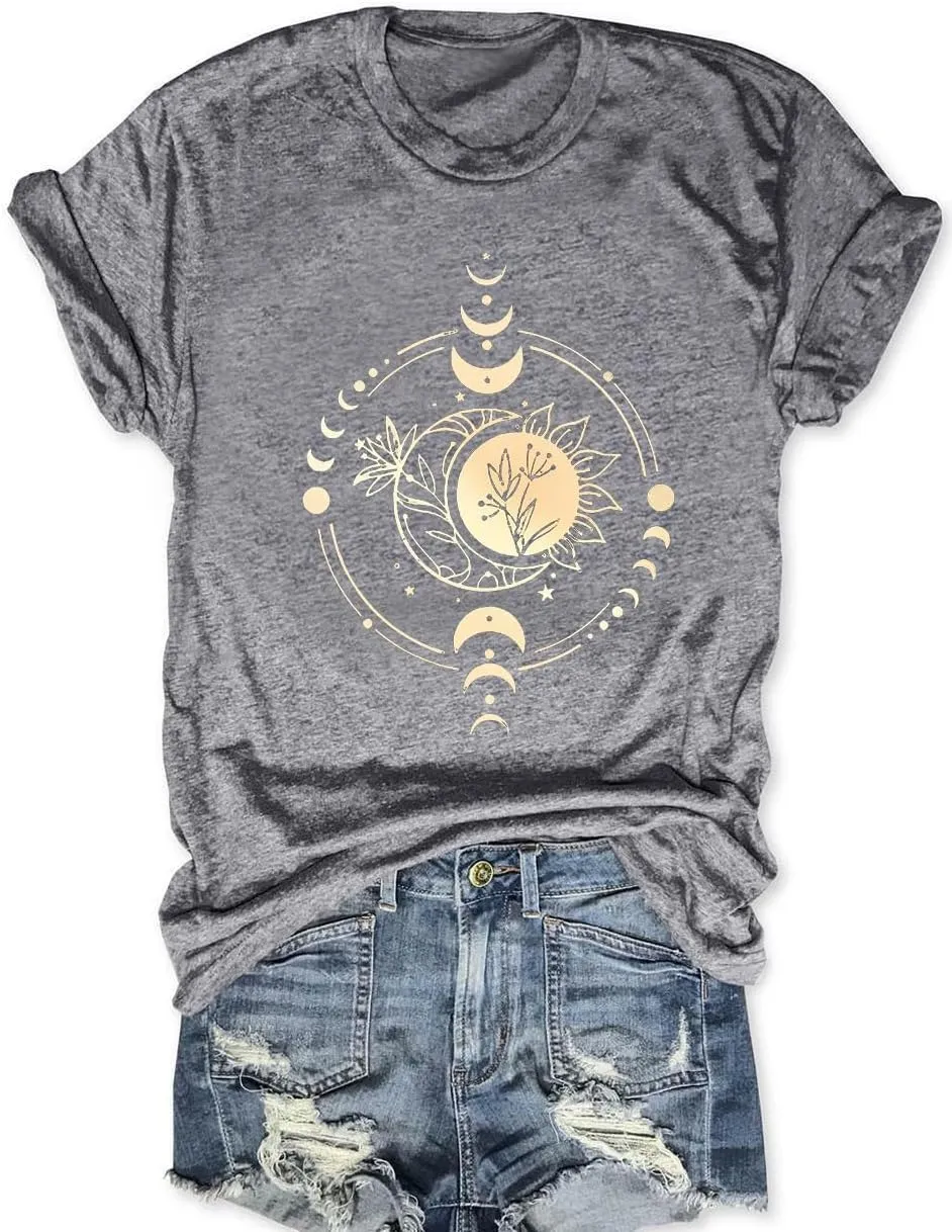 Women Mystical Moon and Sun Flower Shirt Vintage Wildflower T Shirts Boho Graphic Tees Short Sleeve Celestial Moon Tops