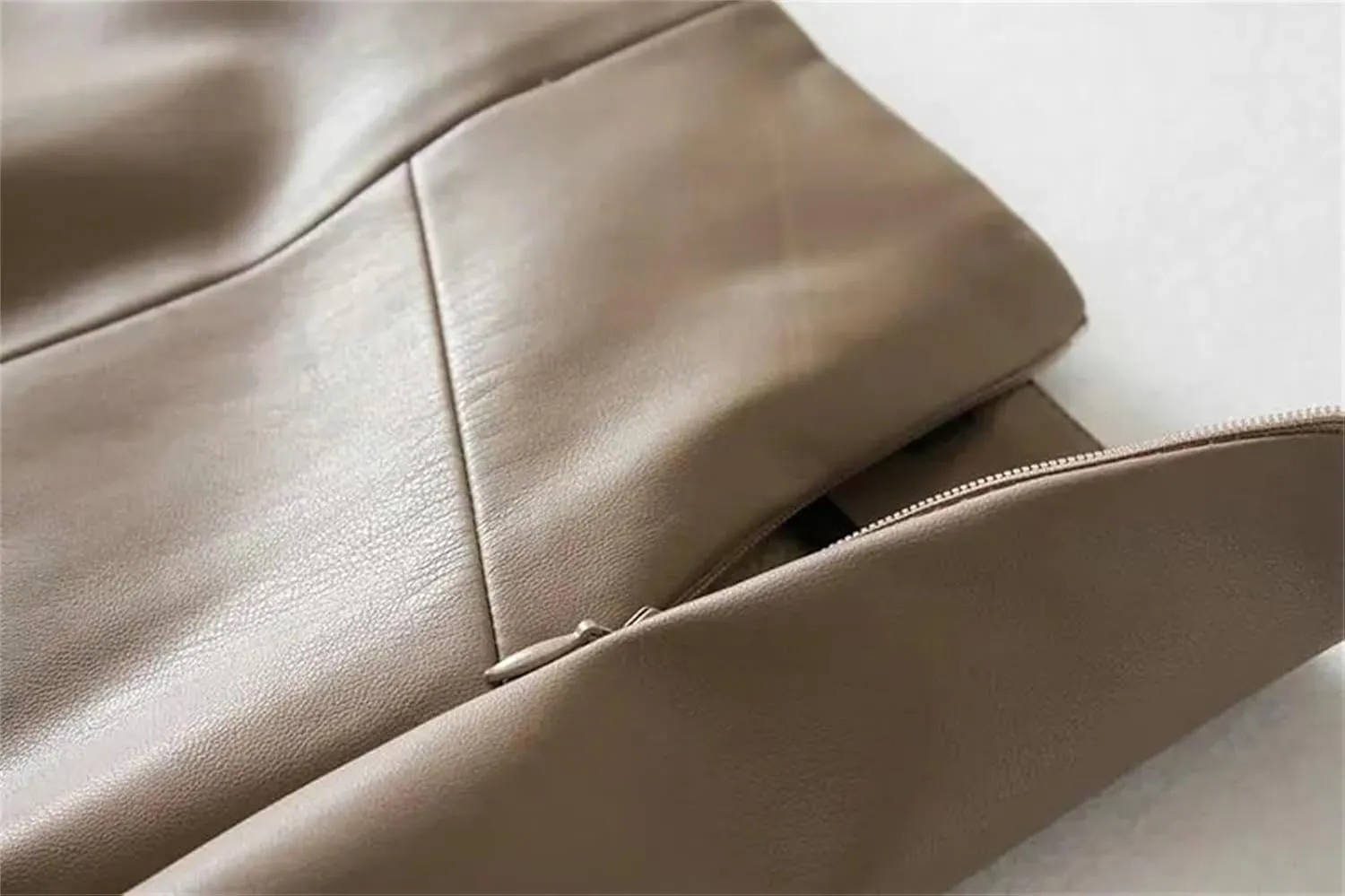 Women Sexy Soft PU Leather Pencil Midi Skirt Ladies Package Hip Back Split Faux Leather Pencil Skirt